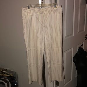 Ann Taylor LOFT - Capri Pants